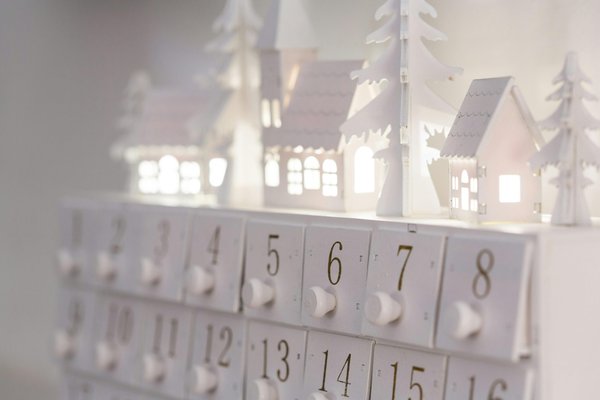 Attendre noël avec le calendrier de l'avent manga fascinant