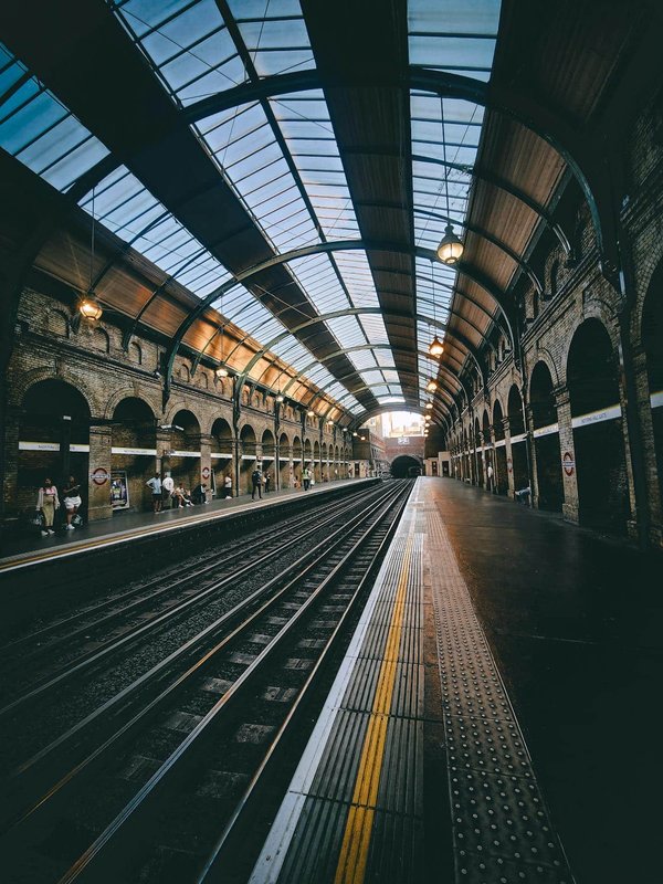 Comment utiliser les plateformes de crowdfunding pour financer des projets d'innovation sociale locale ?